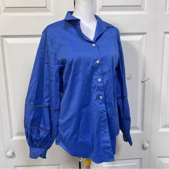 CHICO’S Cutwork Blue Blouse with Billowy Sleeves Size 0 Small NWT $99 - Picture 5 of 16